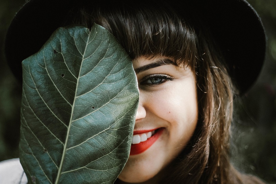 girl with white teeth