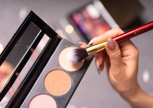 eye-shadow